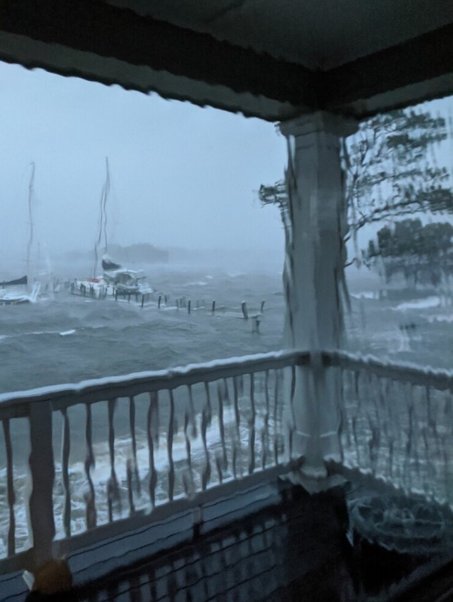 PHOTO Pensacola Florida On A Typical Day Vs When Hurricane Sally Hit 