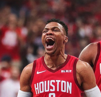 PHOTO-Russell-Westbrook-Roaring-In-A-Roc