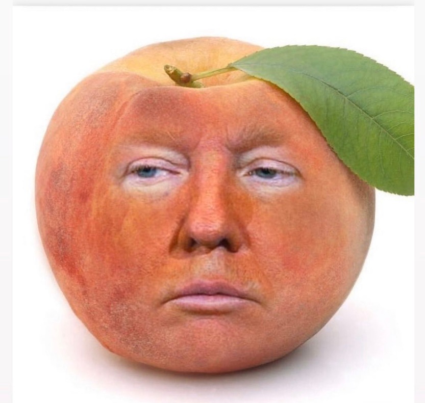 PHOTO Donald Trump's Face On A Peach