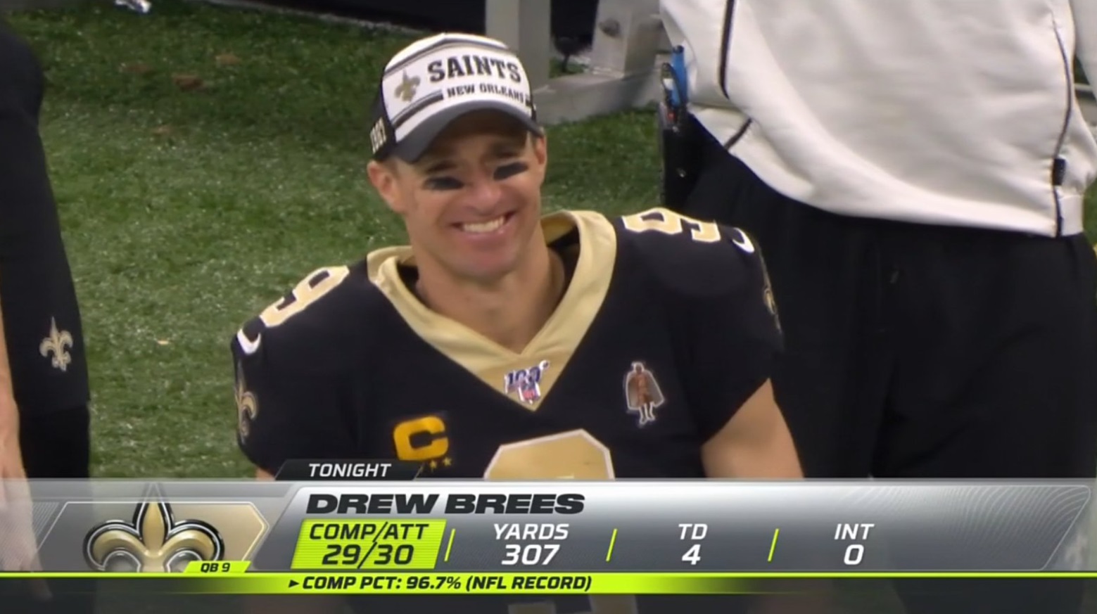 PHOTO Drew Brees Wide Smile After Breaking Record For Highest Completion Percentage In NFL History