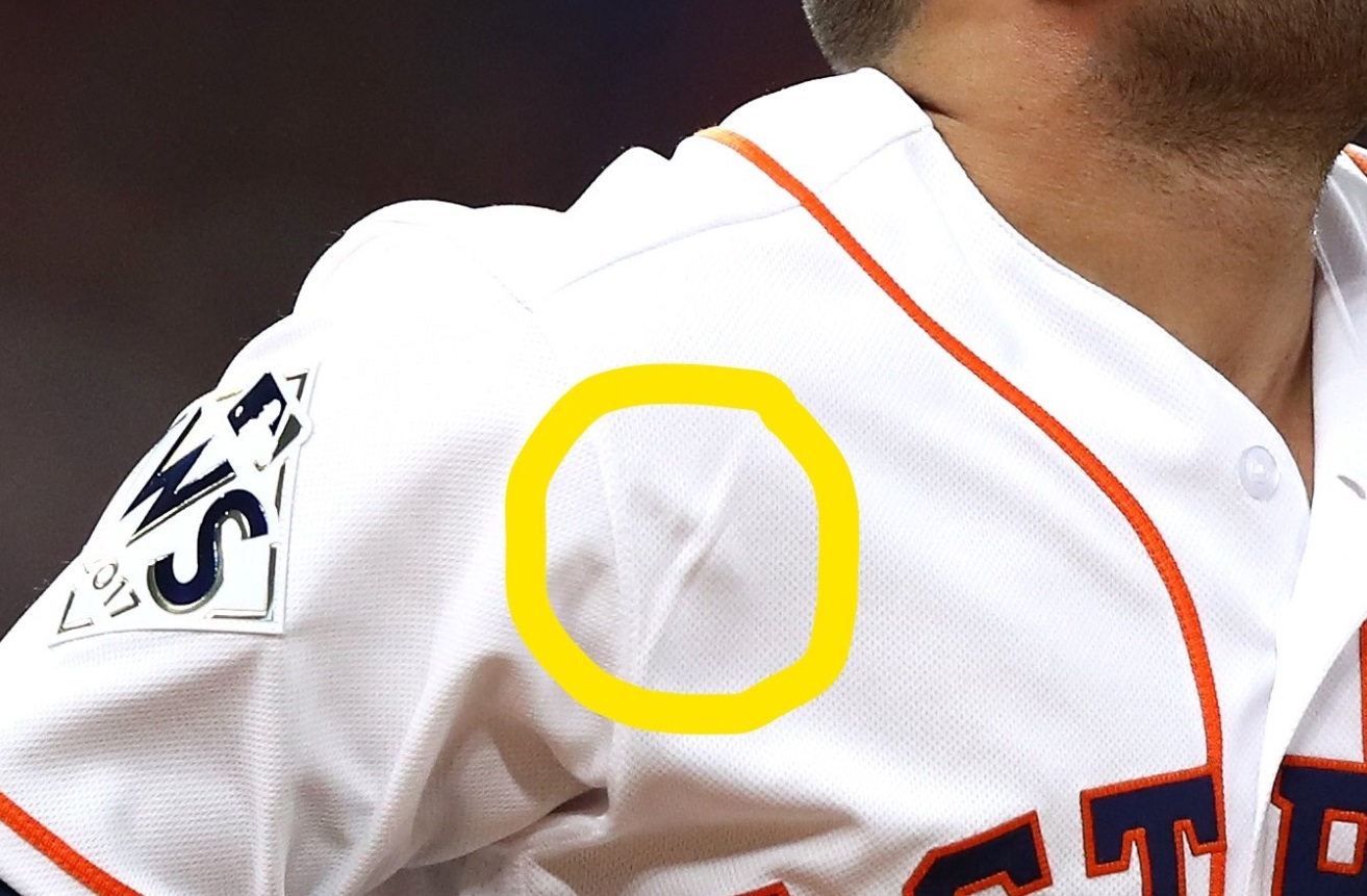 PHOTO Close Up Of Jose Altuve's Buzzer Wire Showing Through His Jersey