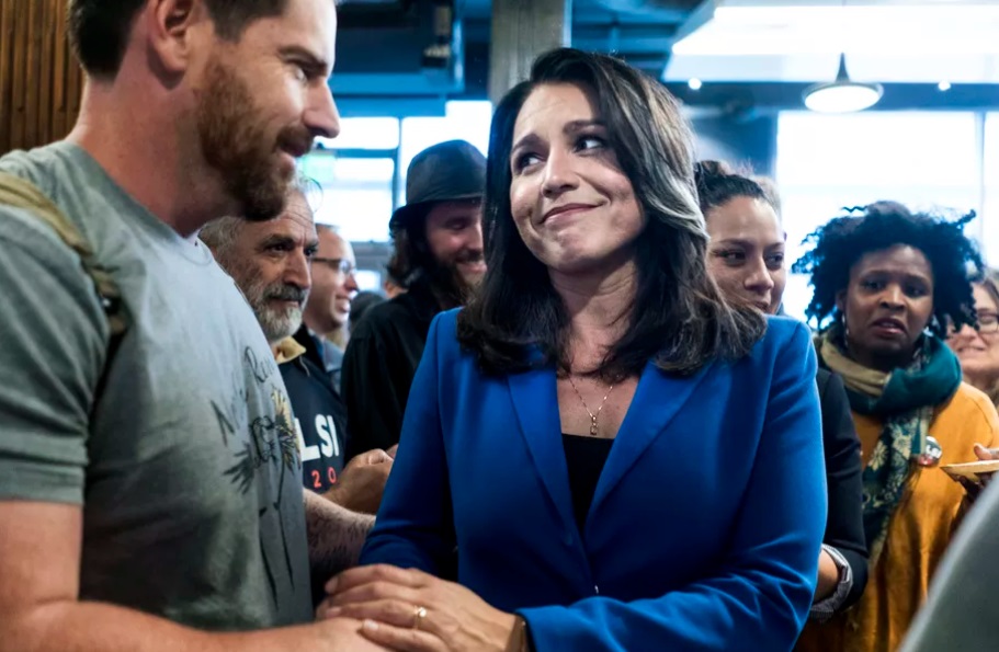 PHOTO Tulsi Gabbard Holding Hands With Twitter Founder Jack