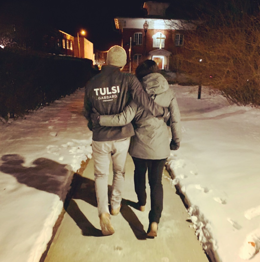 PHOTO Tulsi Gabbard Walking With Her Second Husband In The Snow