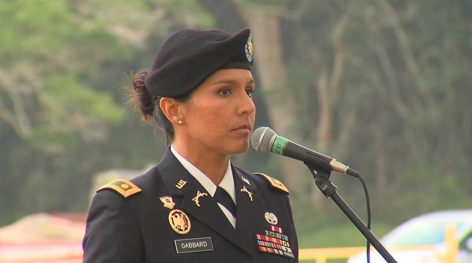PHOTO Tulsi Gabbard's Rough And Ugly Facial Skin While Wearing Military Uniform