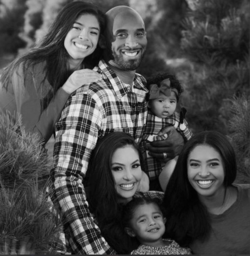 PHOTO Kobe Bryant Family Picture