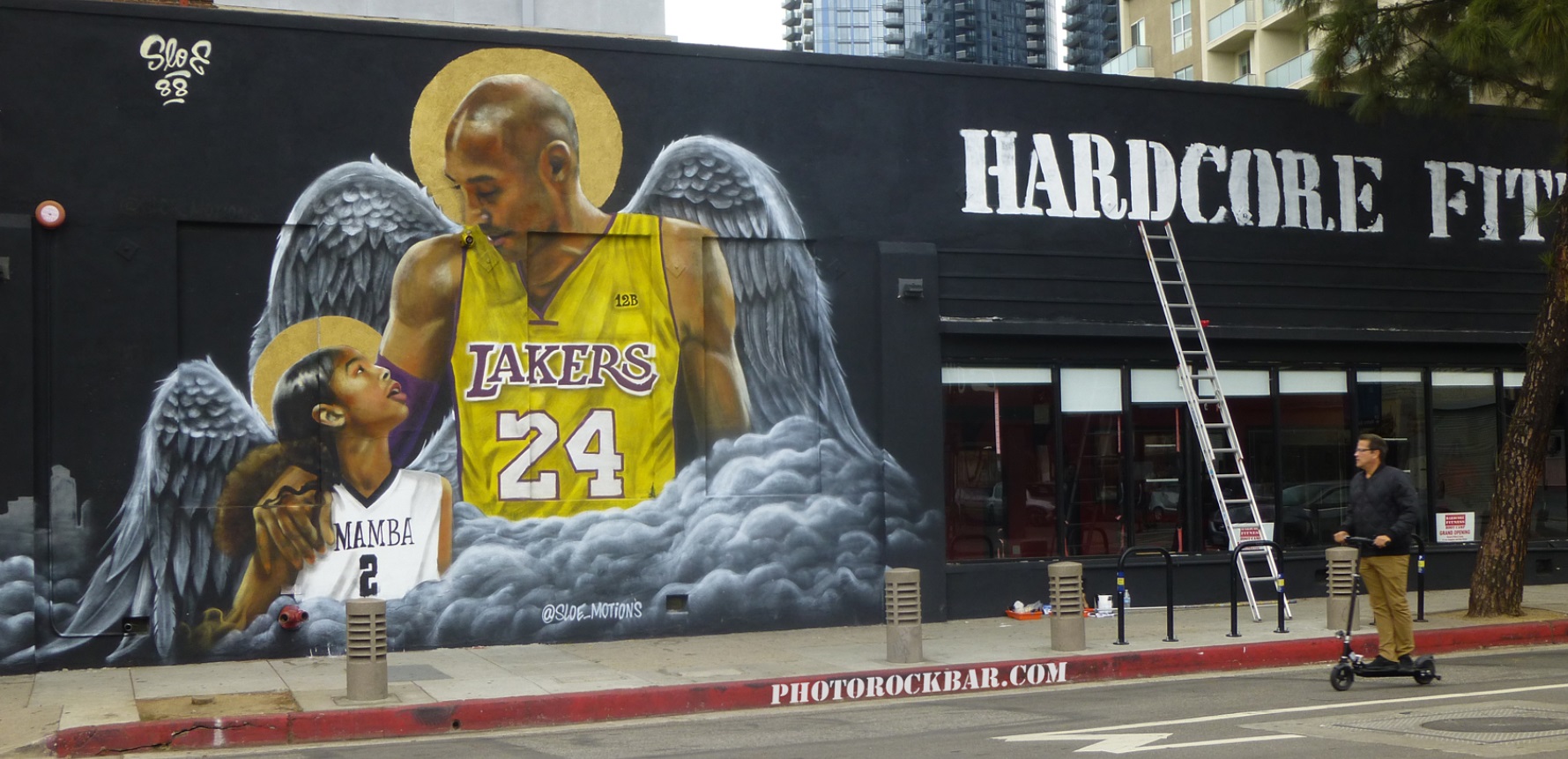 PHOTO Kobe Bryant With Huge Angel Wings In Epic Downtown Los Angeles Mural