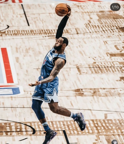 PHOTO Lebron James In An Orlando Magic Uniform