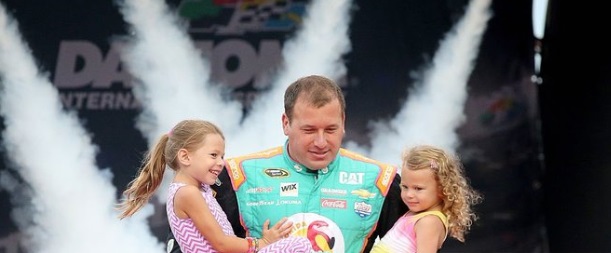 PHOTO Ryan Newman With His Two Daughters