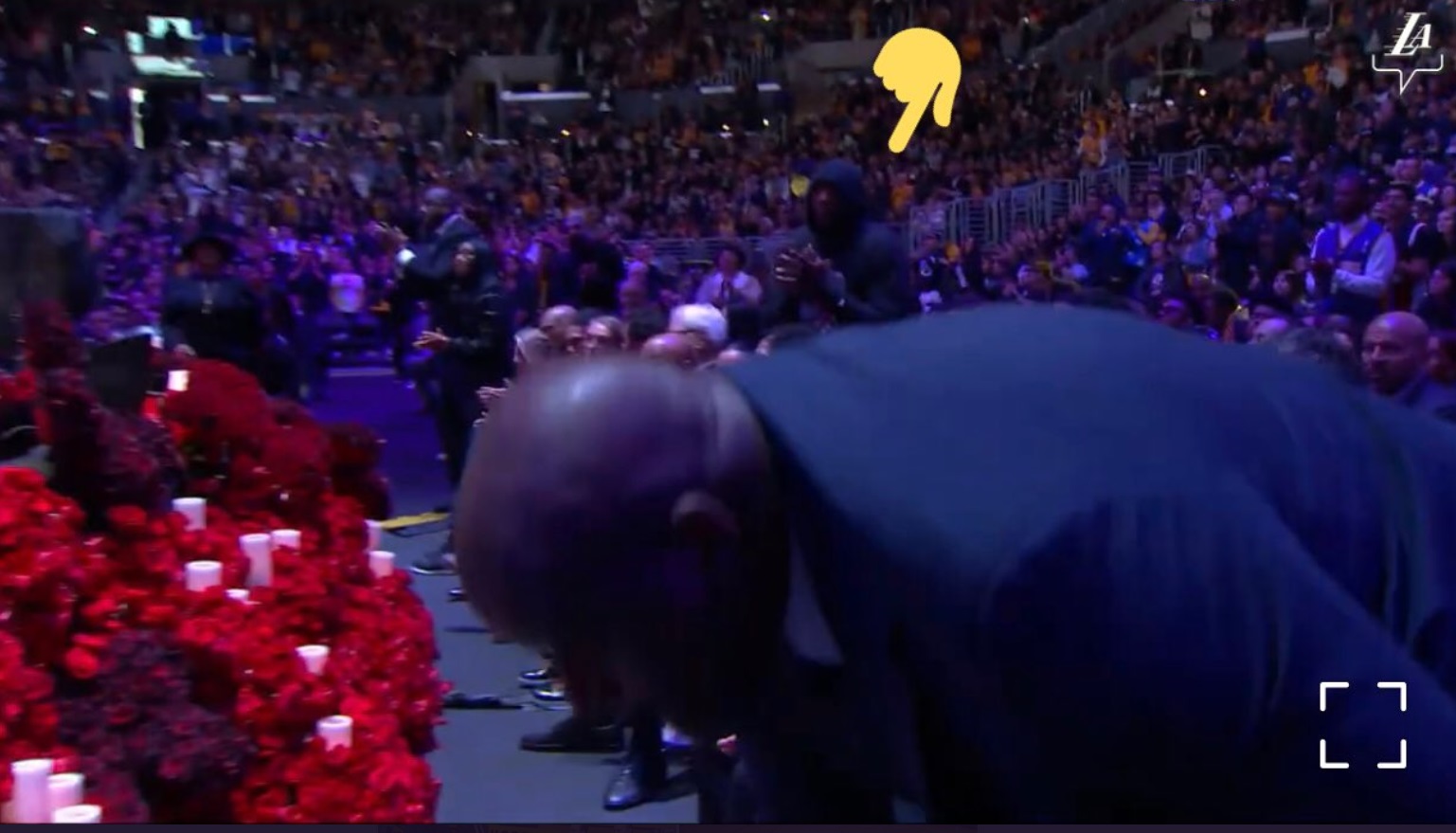 PHOTOS-Lebron-Was-At-Kobe-Memorial-Sitting-Next-To-Anthony-Davis-Was-Hiding-With-Black-Hoodie-Up-Asked-Camera-Not-To-Take-Pictures-Of-Him.jpg