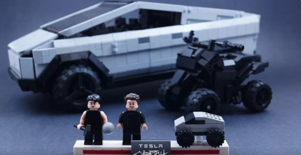PHOTO Elon Musk Made Out Of Legos
