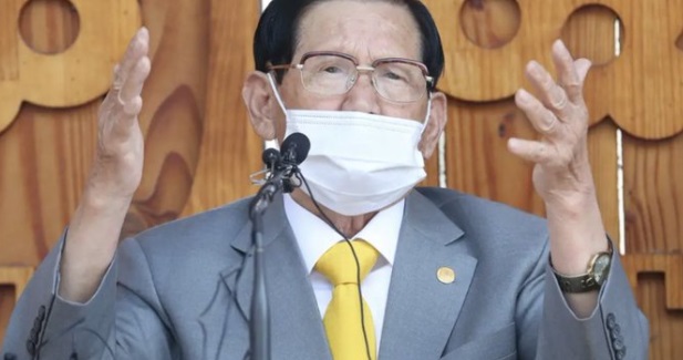 PHOTO South Korea President Lee Man-Hee Has Corona Virus Is Wearing Medical Mask When Addressing The Media