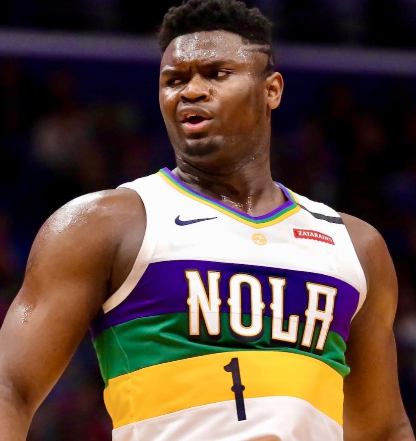 PHOTO Zion Williamson Side Eyeing Lakers Like You Not As Good As Me