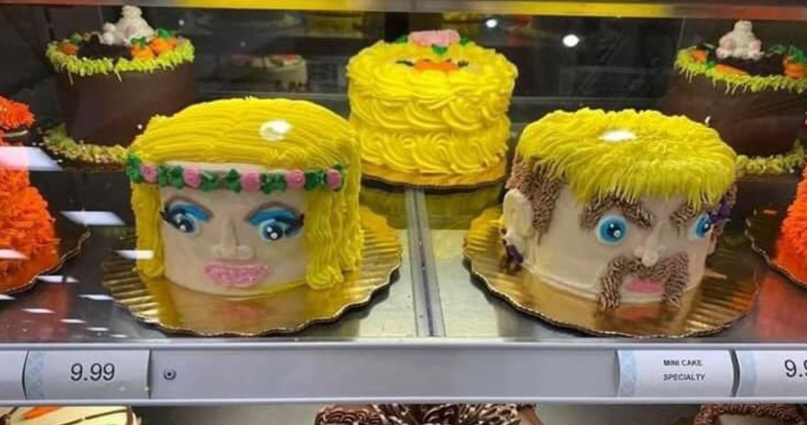 PHOTO Joe Exotic Carole Baskin Face Cake