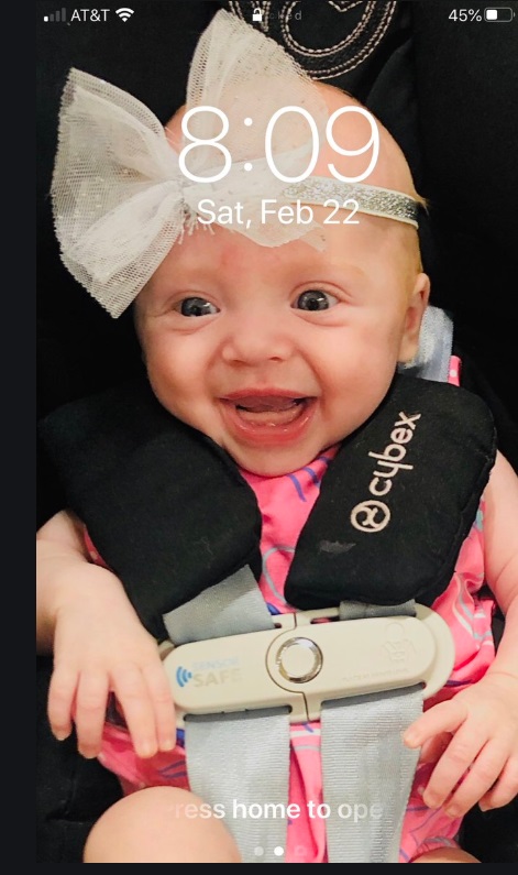 PHOTO Kayleigh McEnany Put Her Daughter As Her iPhone Lock Screen
