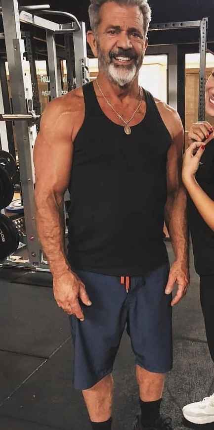 PHOTO Mel Gibson Looks Ripped At The Gym At 64 Years Old