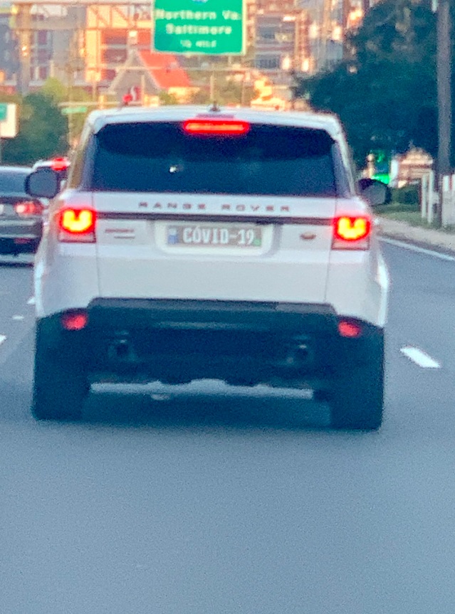PHOTO Range Rover In Silver Springs Maryland With COVID19 Vanity Plate