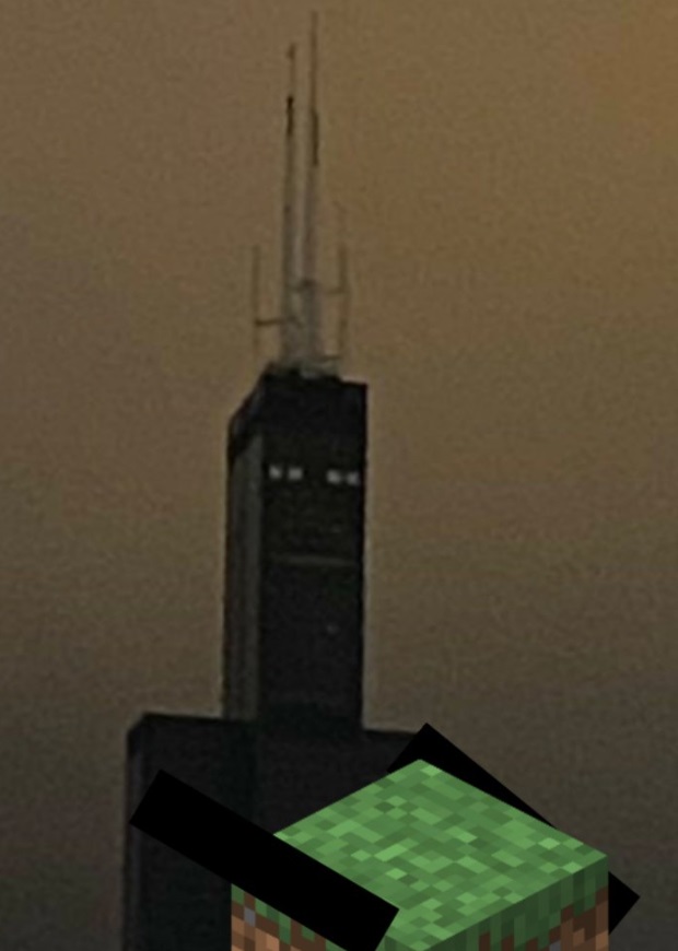 PHOTO Sears Tower Looks Like Robot