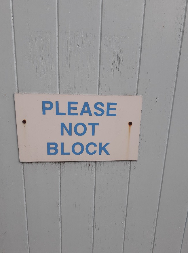 PHOTO Please Not Block Sign Spotted In Ripon California