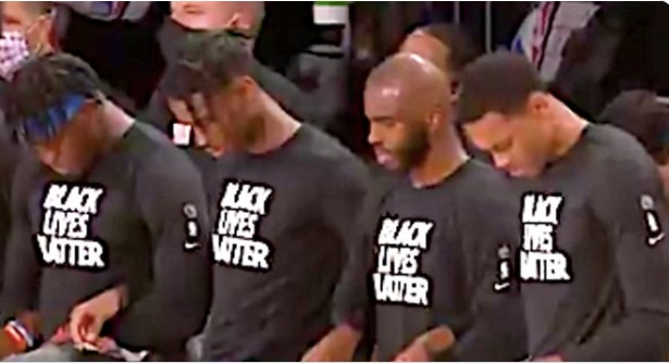 PHOTO Chris Paul Praying During National Anthem Before Jazz Thunder