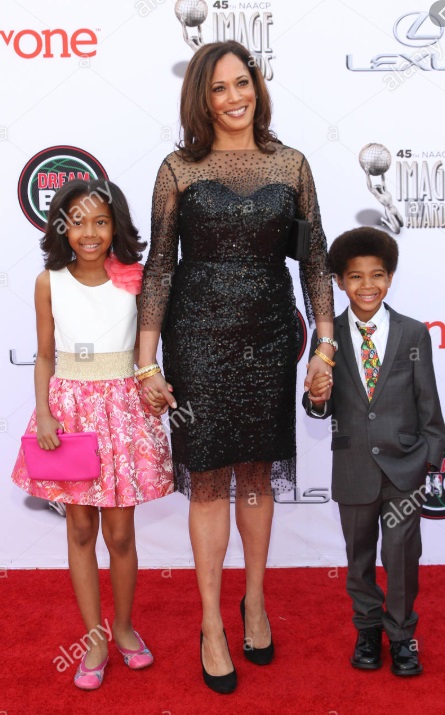 PHOTO Kamala Harris In Tight Dress