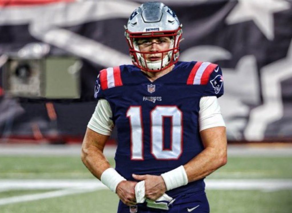 PHOTO Mac Jones In A New England Patriots Jersey